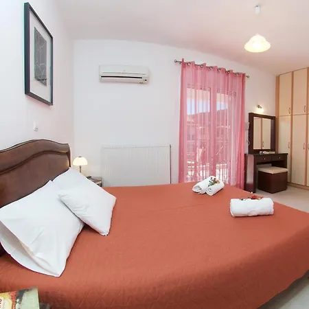 Diamanto Complex Karavomylos