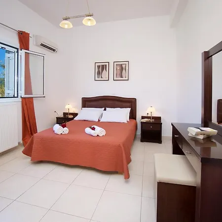 Diamanto Complex Karavomylos