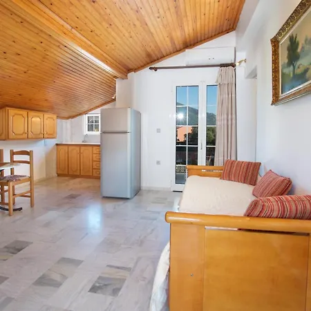 Diamanto Complex Apart-hotel Karavomylos