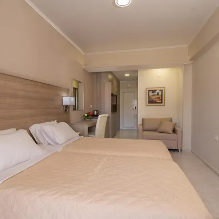 Diamanto Complex 4* Karavomylos