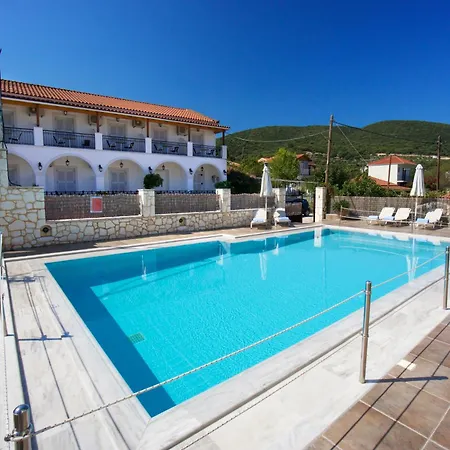 Diamanto Complex 4* Karavomylos